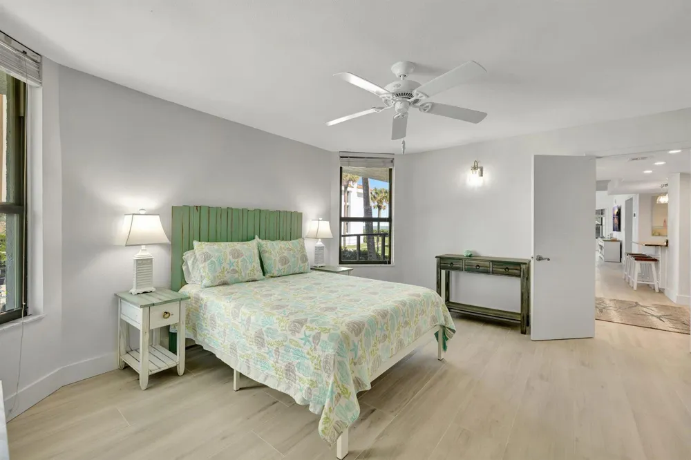 4100 Highway A1A #211 Hutchinson Island, FL 34949