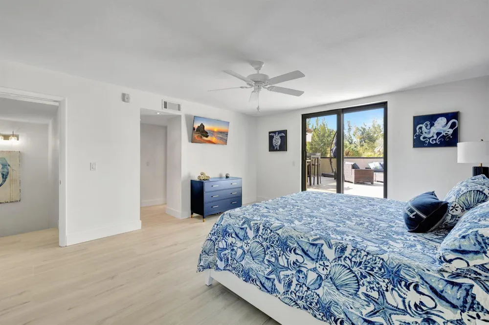 4100 Highway A1A #211 Hutchinson Island, FL 34949