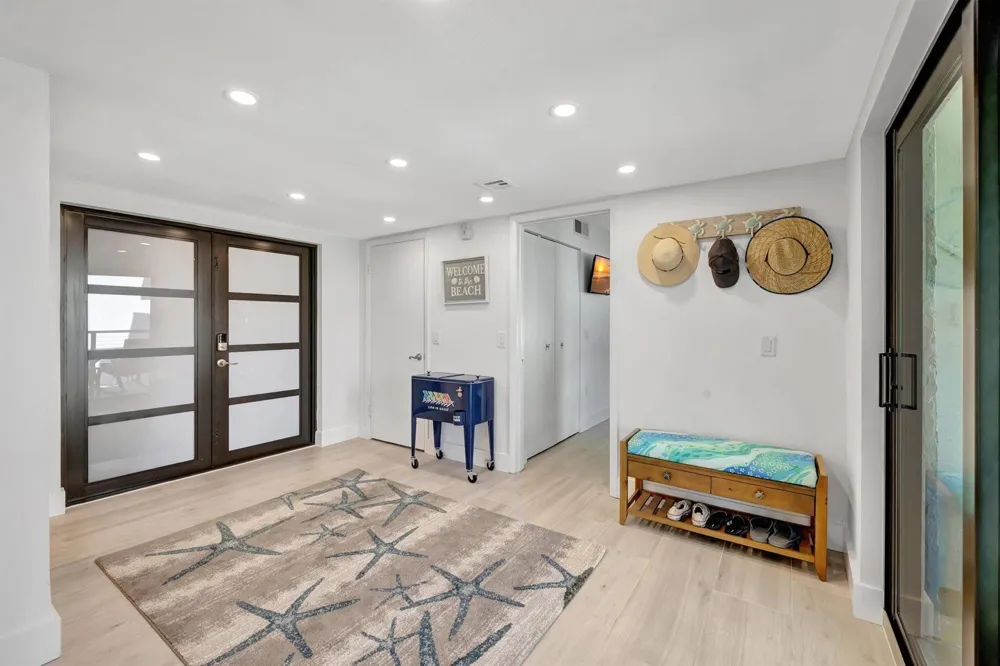 4100 Highway A1A #211 Hutchinson Island, FL 34949