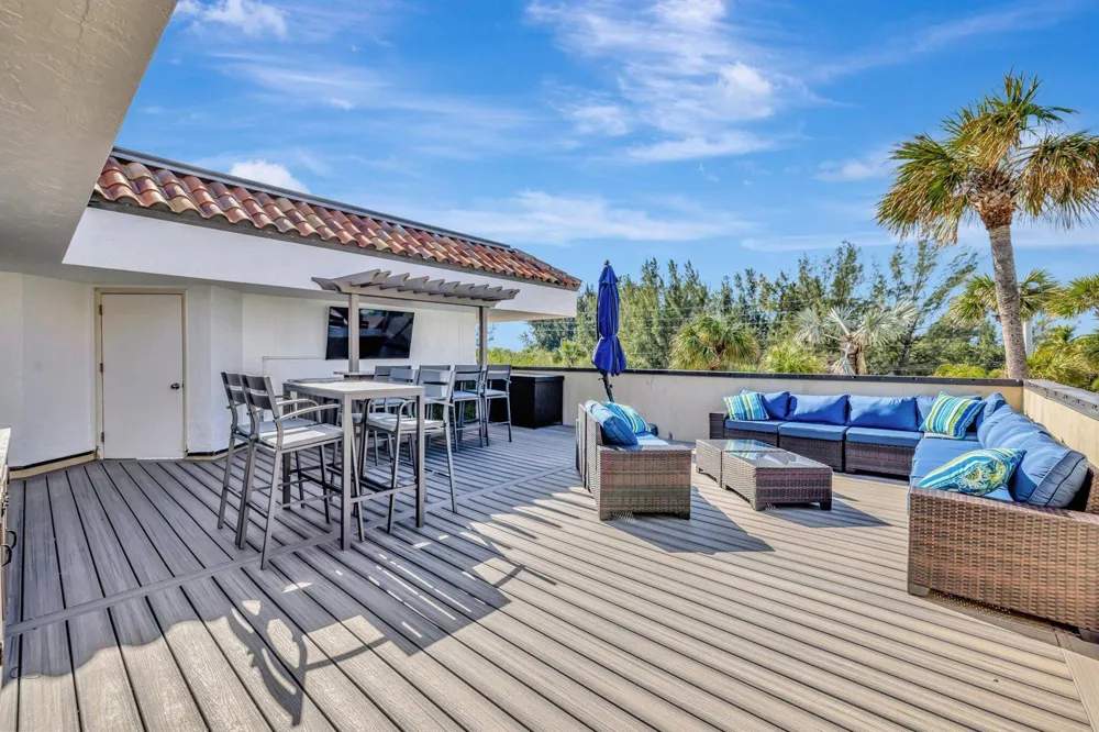 4100 Highway A1A #211 Hutchinson Island, FL 34949