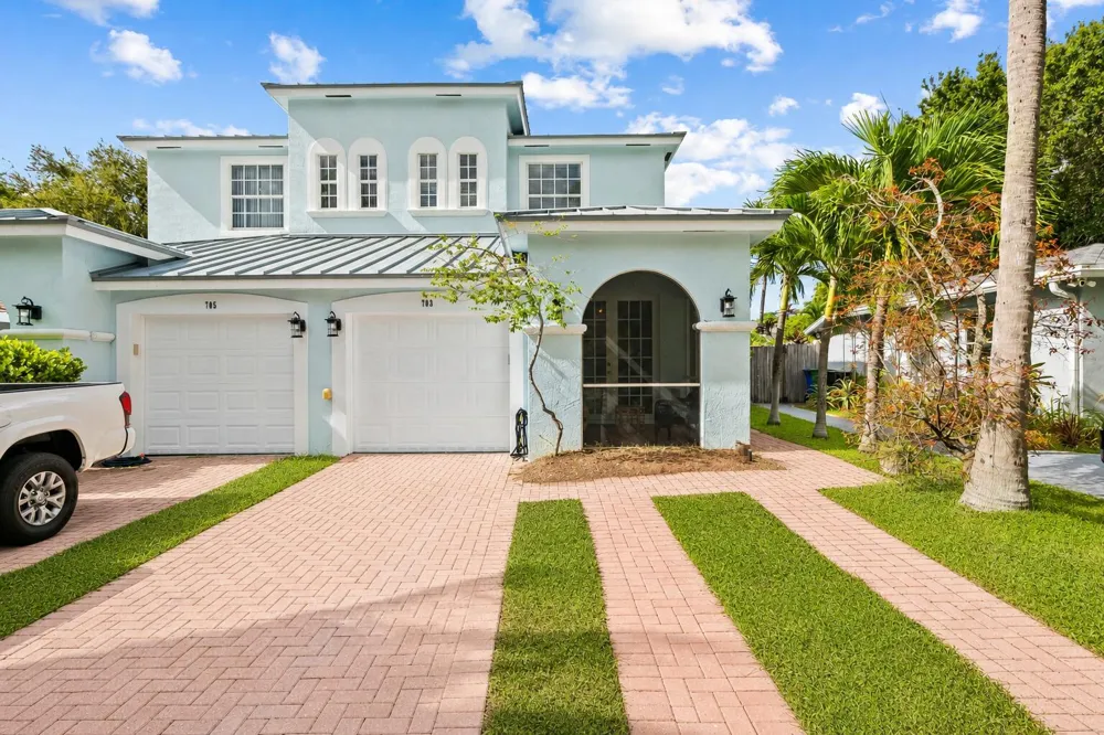 703 SW 16TH COURT #703 Fort Lauderdale, FL 33315