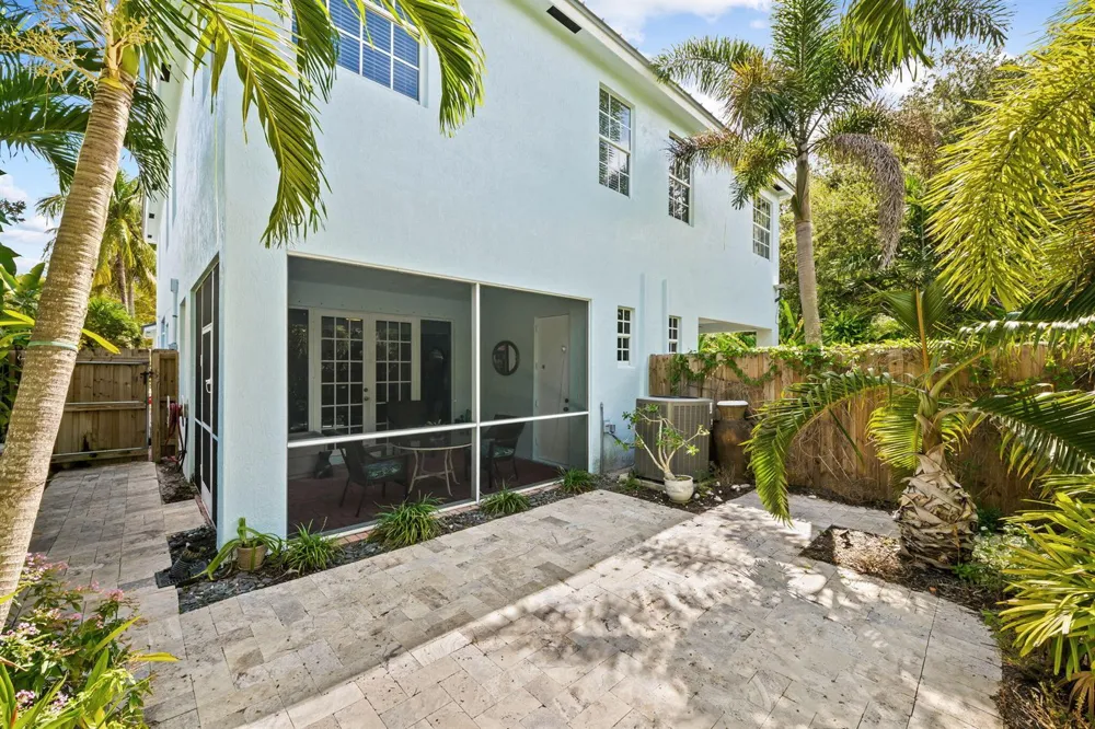 703 SW 16TH COURT #703 Fort Lauderdale, FL 33315