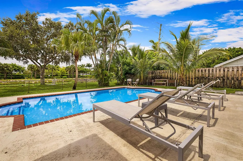 1103 NW 11th Street Boynton Beach, FL 33426