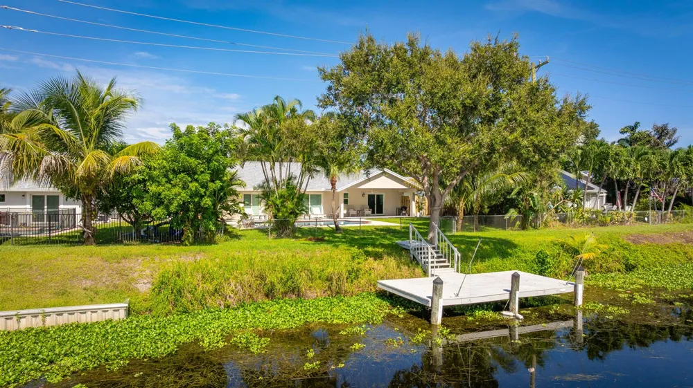 1103 NW 11th Street Boynton Beach, FL 33426