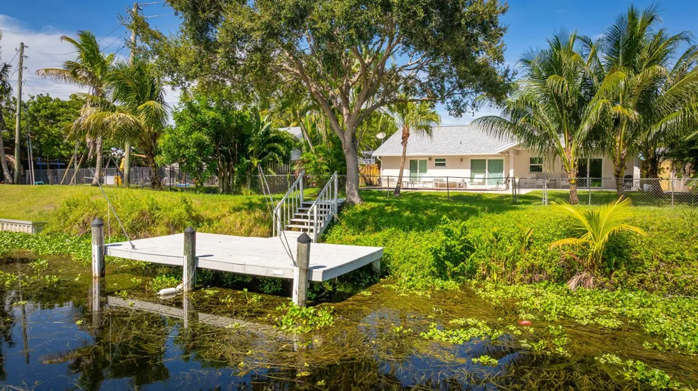 1103 NW 11th Street Boynton Beach, FL 33426