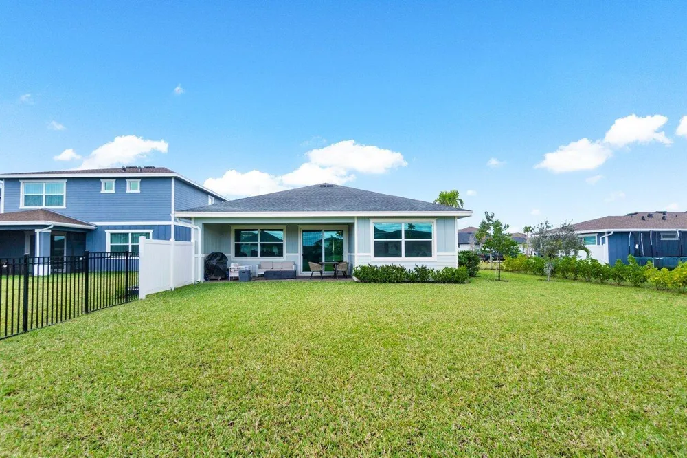 1406 Arrowhead Point Road Loxahatchee, FL 33470