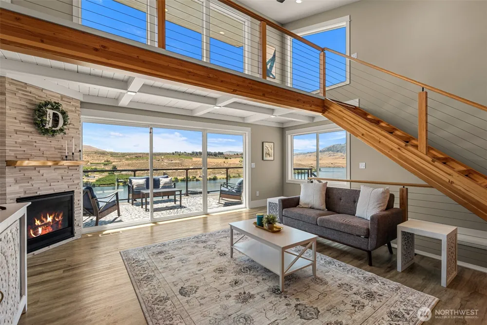 44 A Osprey Nest Road Pateros, WA 98846