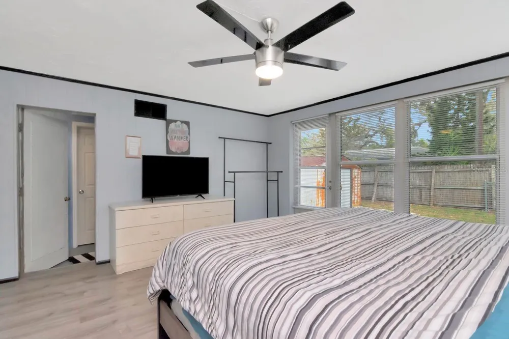305 BAKER AVENUE Clearwater, FL 33755