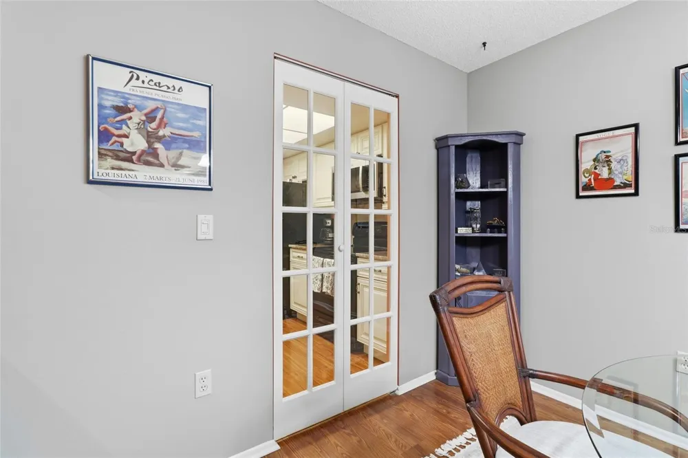 3191 GLEN ELYN BOULEVARD #4 Sarasota, FL 34237