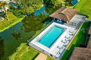 3191 GLEN ELYN BOULEVARD #4 Sarasota, FL 34237