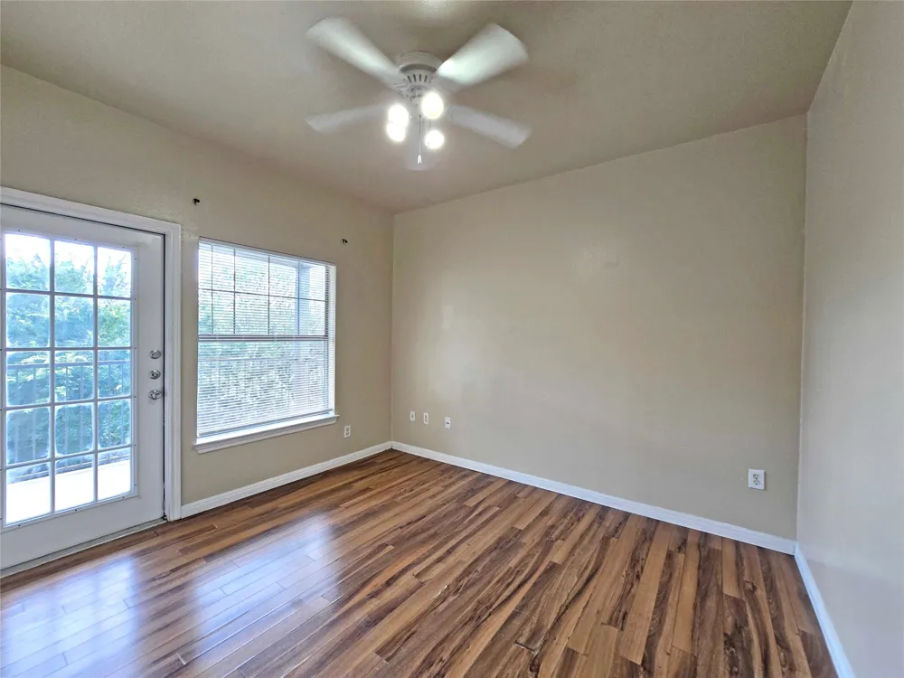 2320 Gracy Farms Lane #1123 Austin, TX 78758