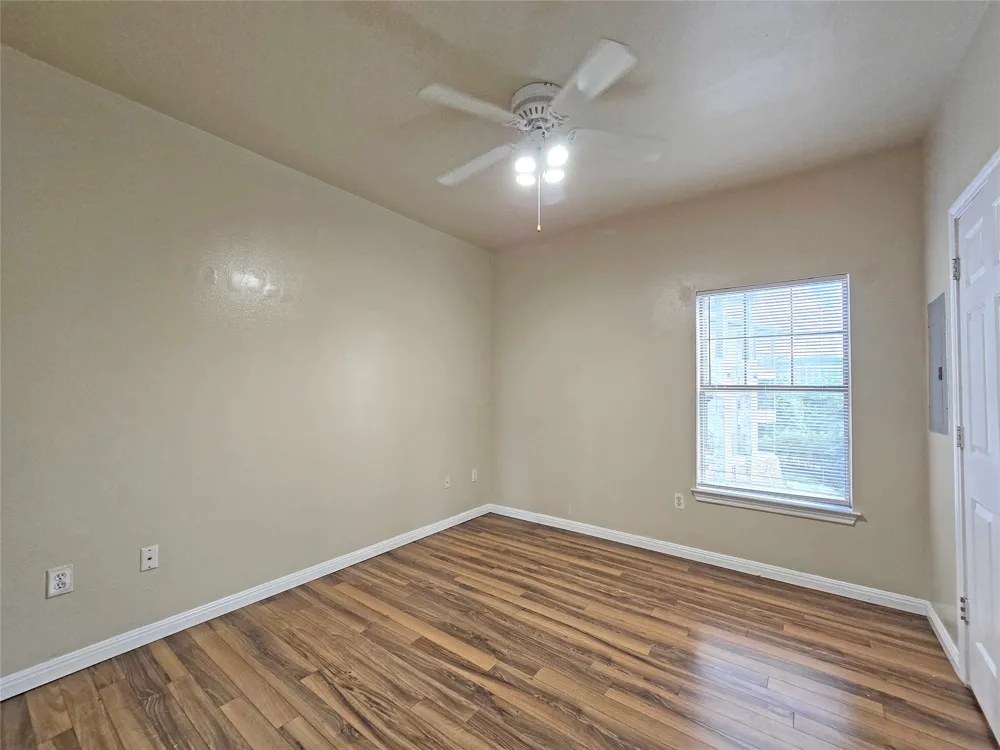 2320 Gracy Farms Lane #1123 Austin, TX 78758