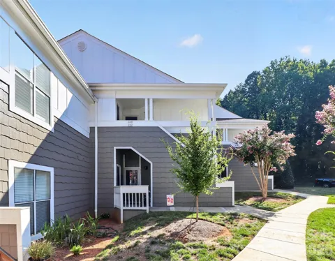 763 Southwest Drive #14