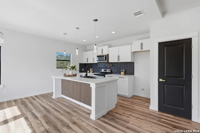 799 Mockingbird Cove Spring Branch, TX 78070