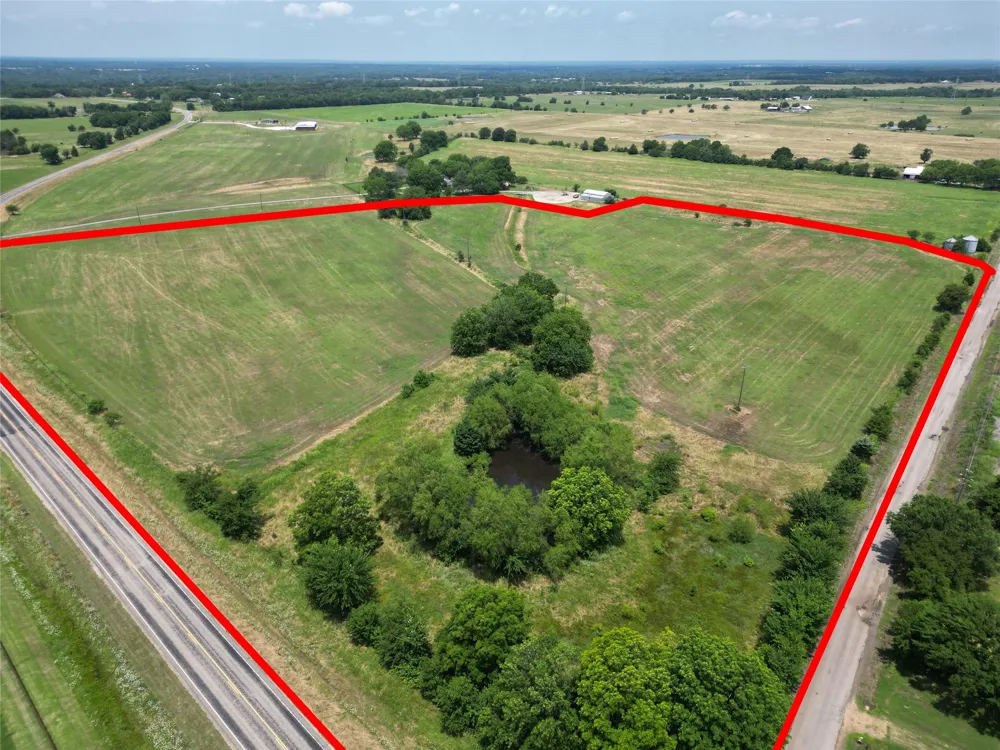 FM 898 W Bonham, TX 75418