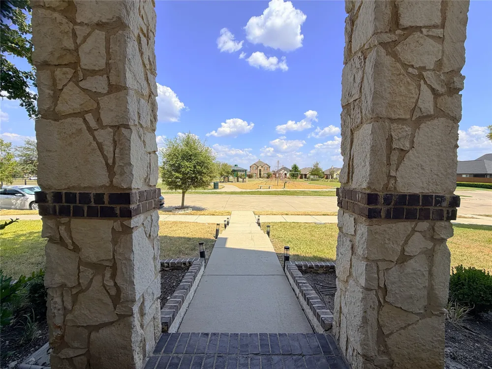 4103 Portrush Drive Heartland, TX 75126