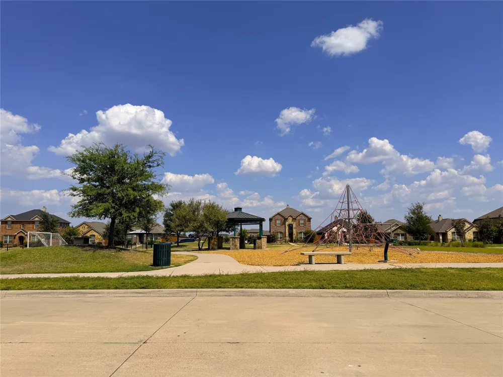 4103 Portrush Drive Heartland, TX 75126