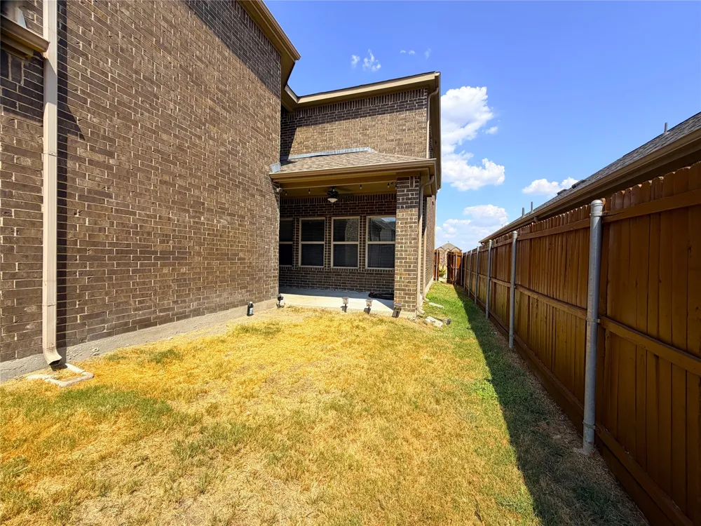 4103 Portrush Drive Heartland, TX 75126