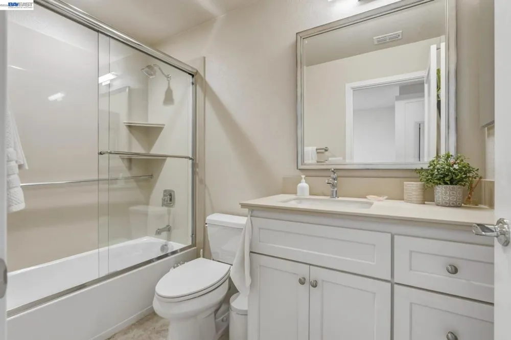 389 Basswood Cmn #11 Livermore, CA 94551