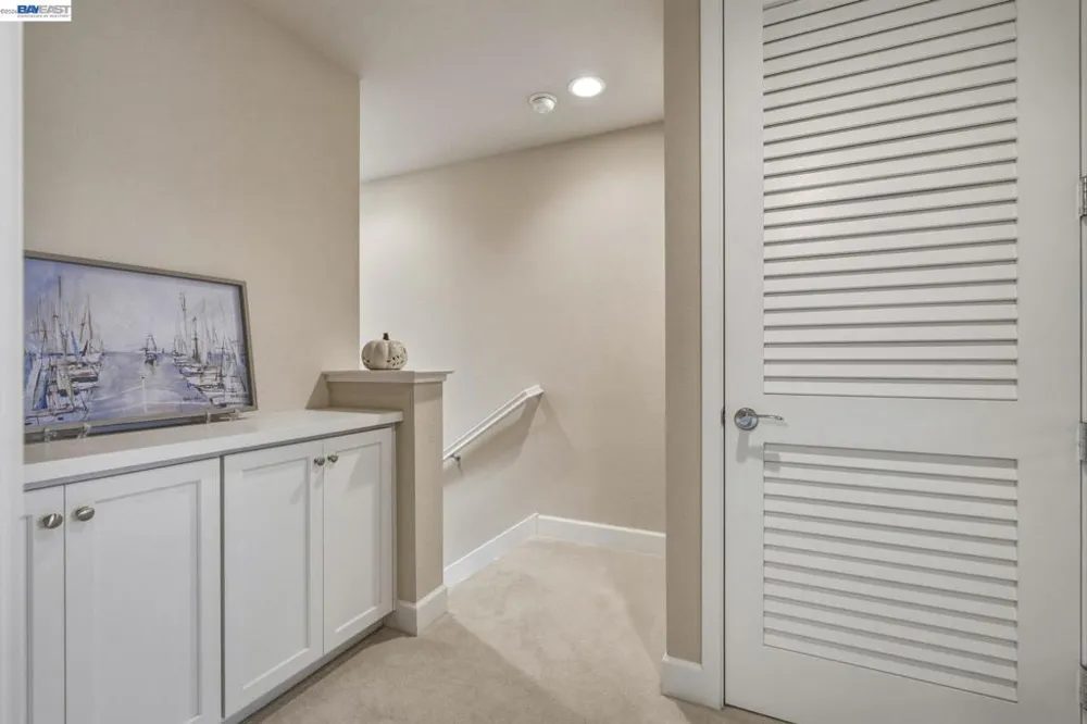 389 Basswood Cmn #11 Livermore, CA 94551