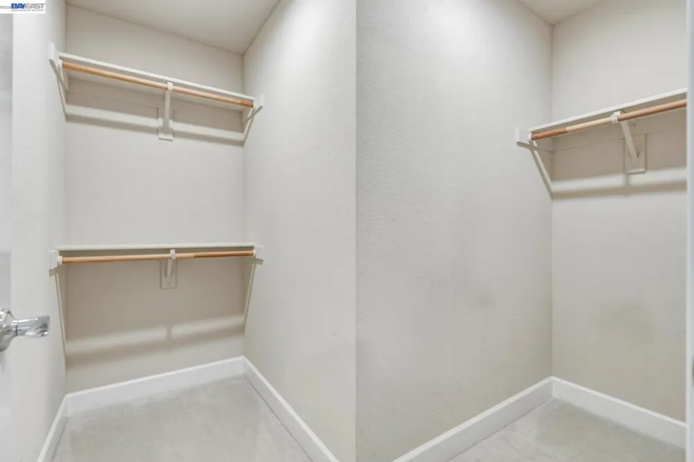 389 Basswood Cmn #11 Livermore, CA 94551