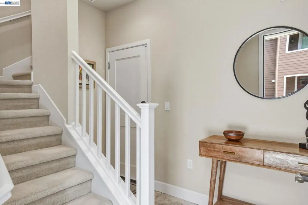 389 Basswood Cmn #11 Livermore, CA 94551