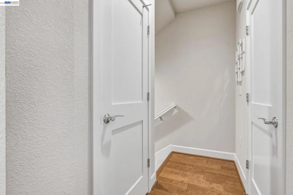 389 Basswood Cmn #11 Livermore, CA 94551