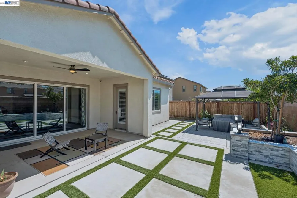 2133 Day Lily Ave Manteca, CA 95337
