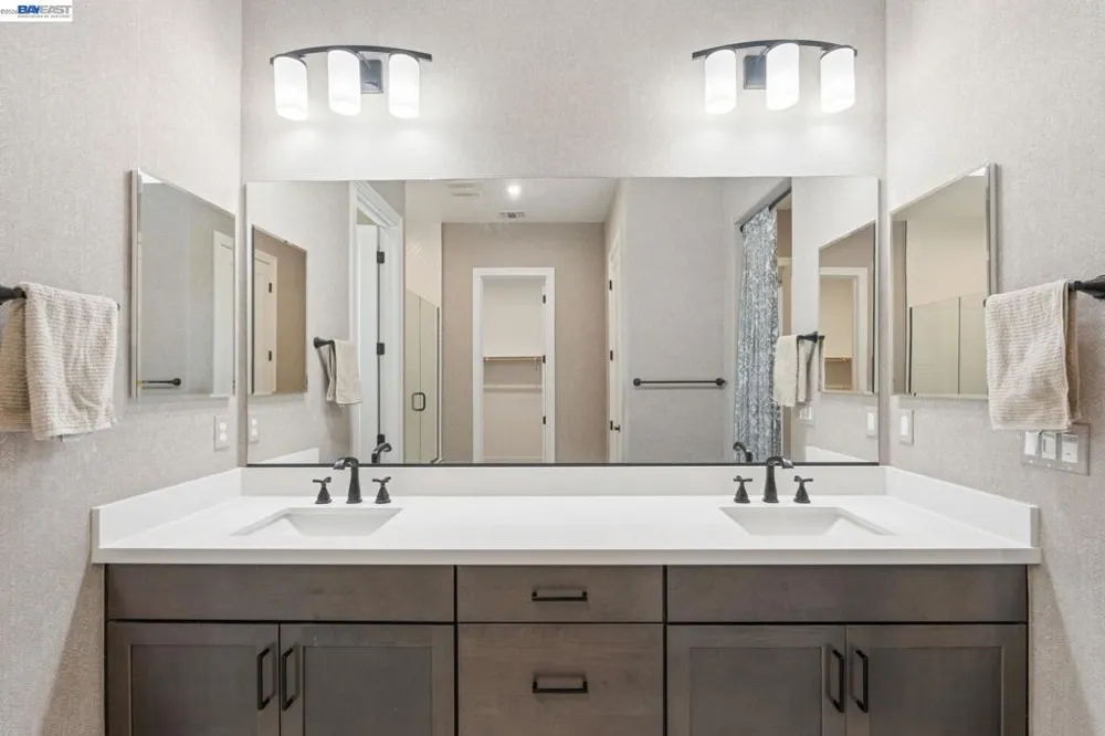 2133 Day Lily Ave Manteca, CA 95337