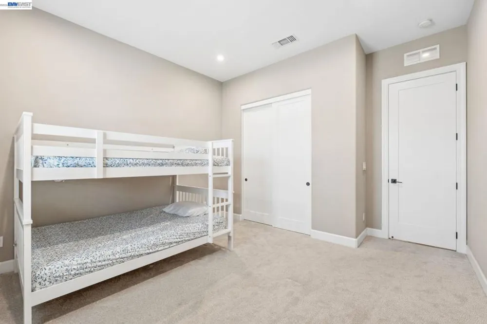 2133 Day Lily Ave Manteca, CA 95337