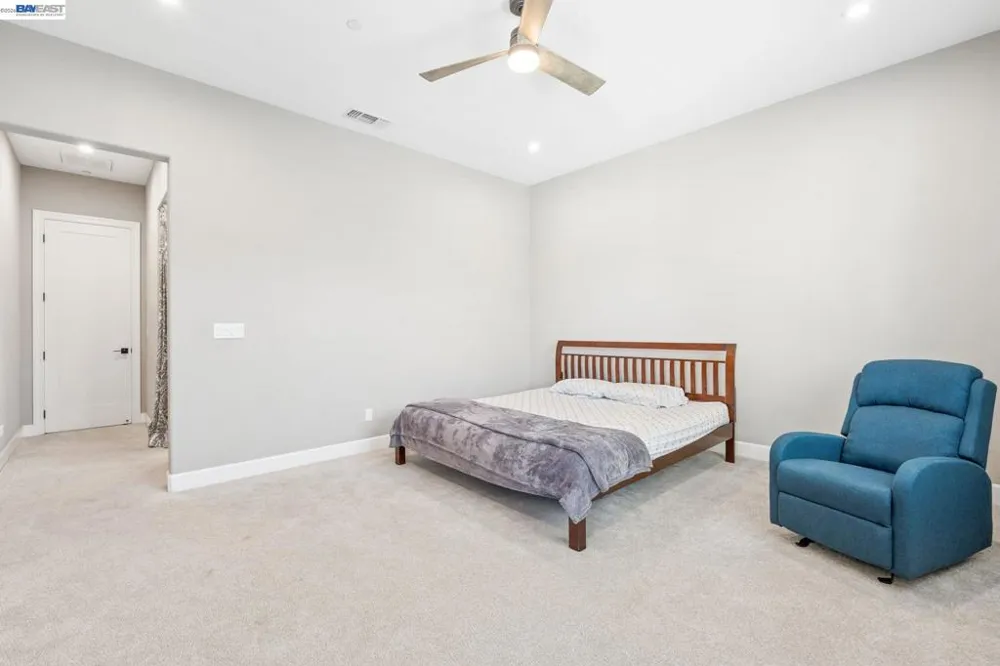 2133 Day Lily Ave Manteca, CA 95337