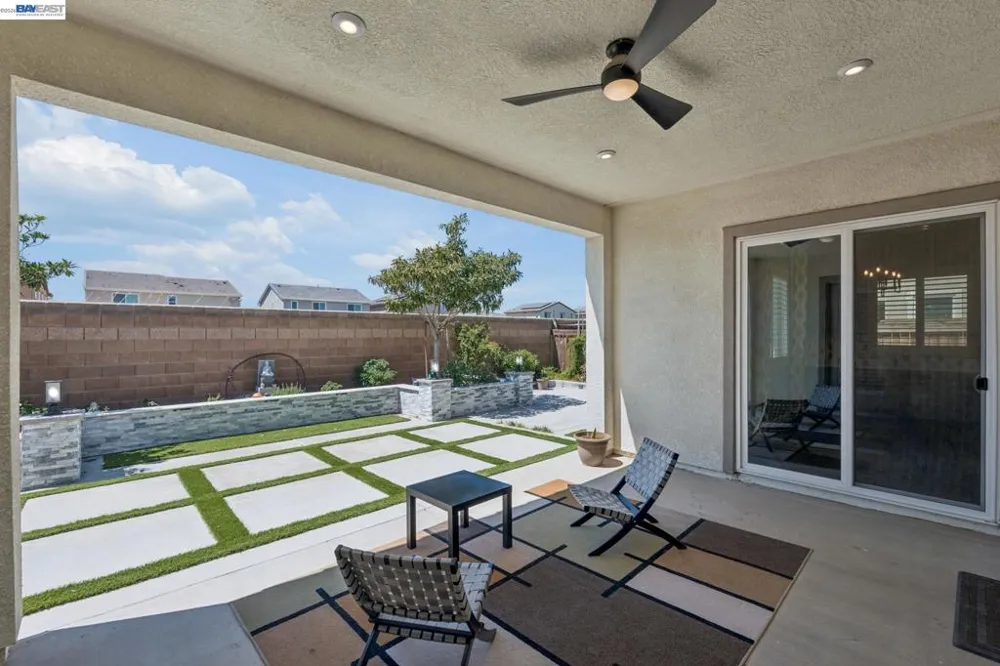 2133 Day Lily Ave Manteca, CA 95337