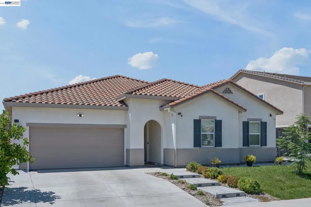 2133 Day Lily Ave Manteca, CA 95337