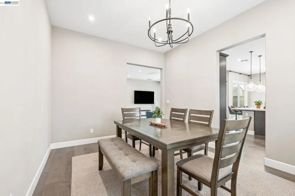 2133 Day Lily Ave Manteca, CA 95337