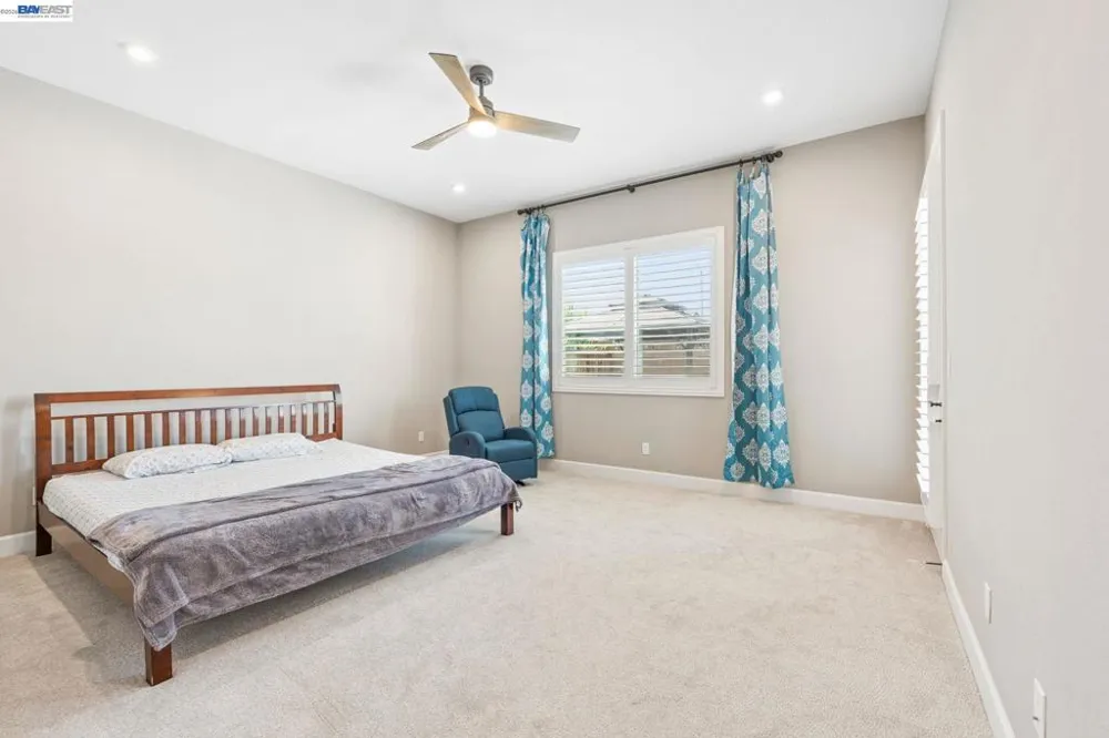 2133 Day Lily Ave Manteca, CA 95337