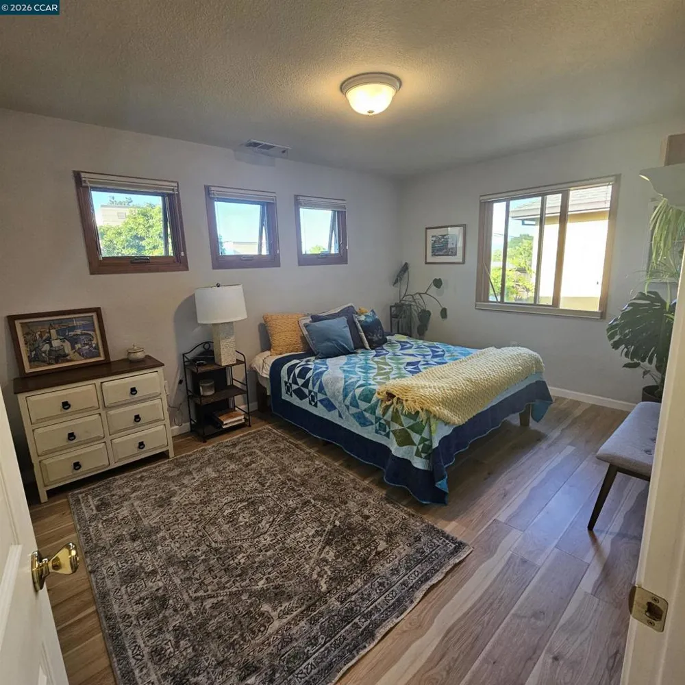 151 Daniels Ave Vallejo, CA 94590