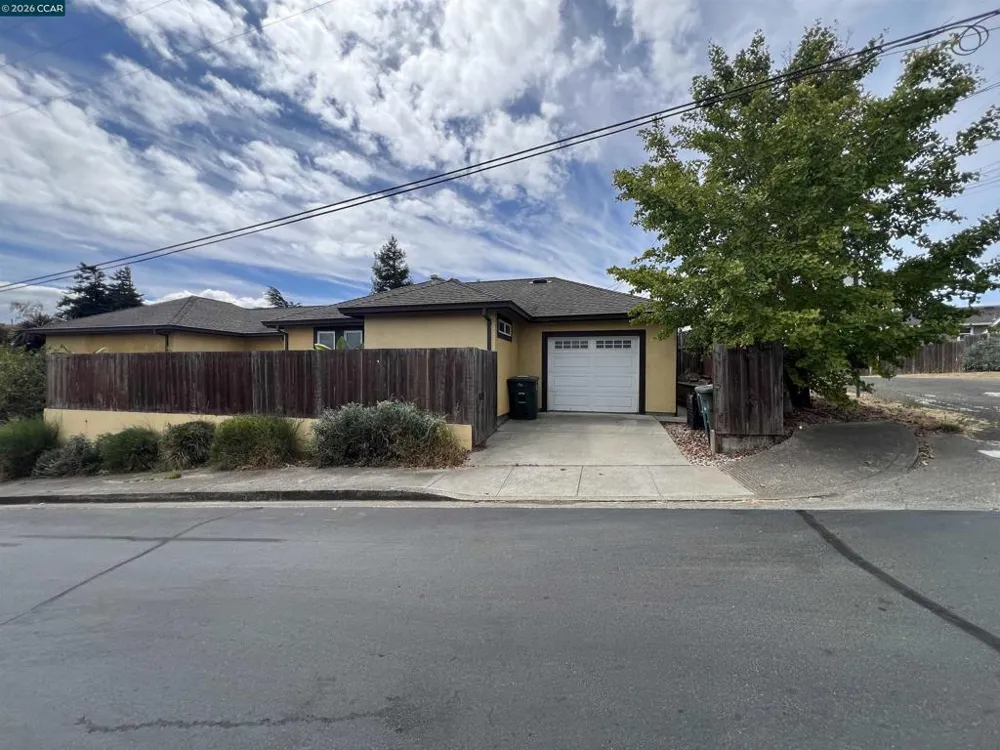 151 Daniels Ave Vallejo, CA 94590