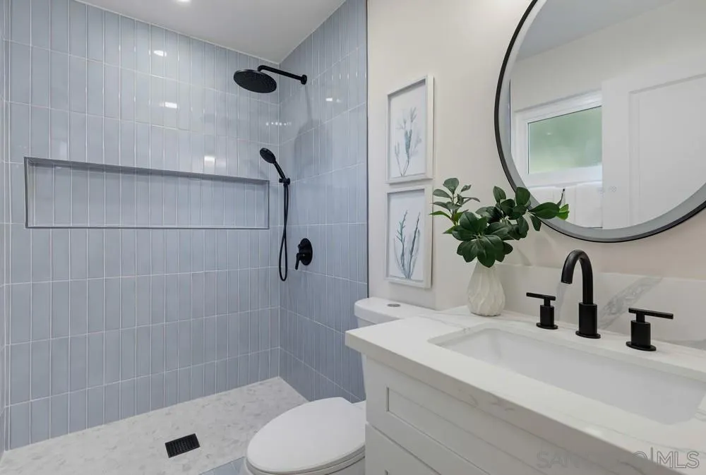 10945 Janice Ct San Diego, CA 92126