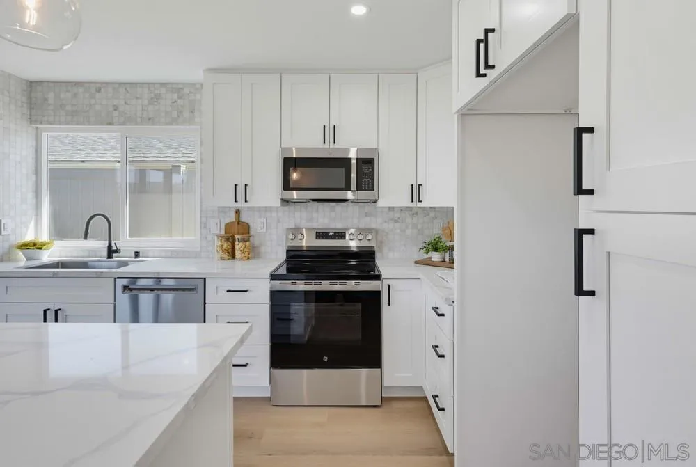 10945 Janice Ct San Diego, CA 92126