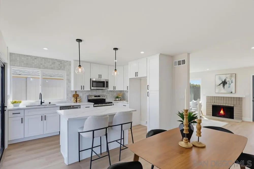 10945 Janice Ct San Diego, CA 92126
