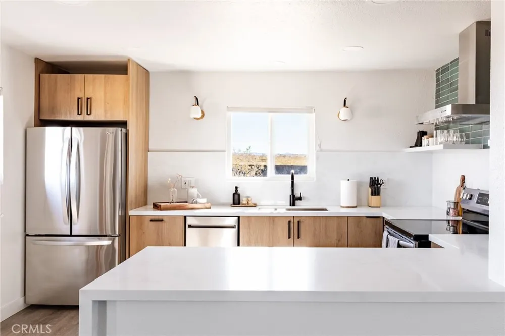 2360 Sand Drive Landers, CA 92285