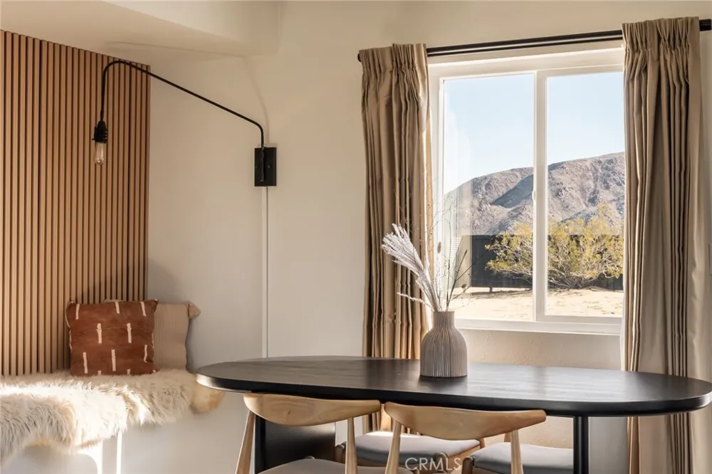 2360 Sand Drive Landers, CA 92285