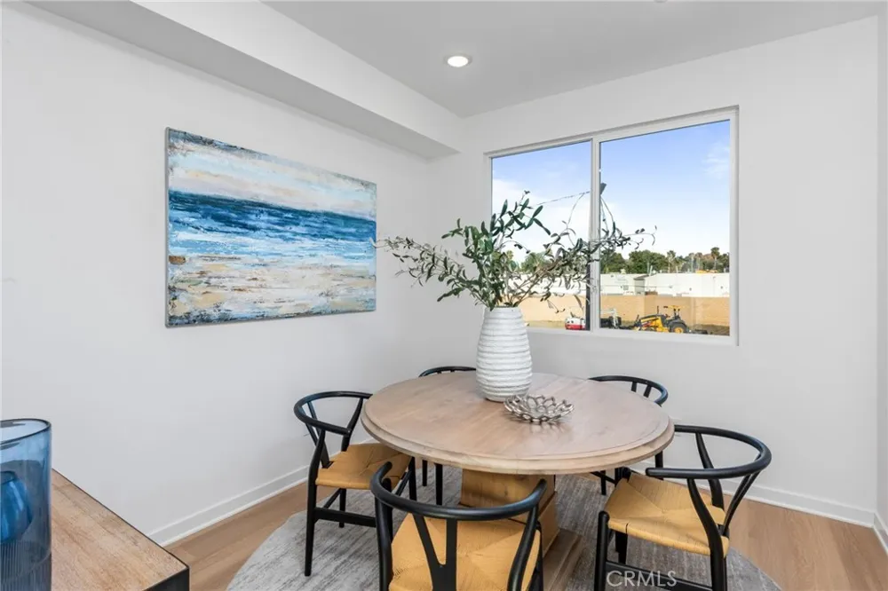 1102 Santo Antonio Drive Colton, CA 92324