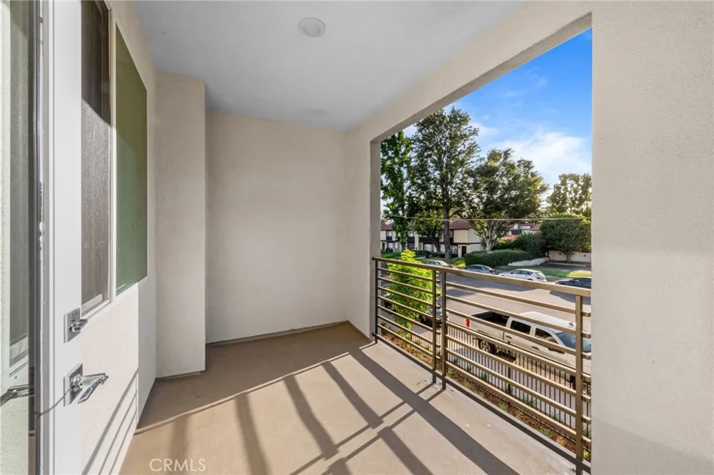 1102 Santo Antonio Drive Colton, CA 92324