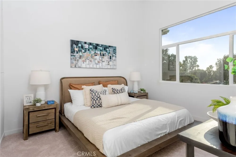 1102 Santo Antonio Drive Colton, CA 92324