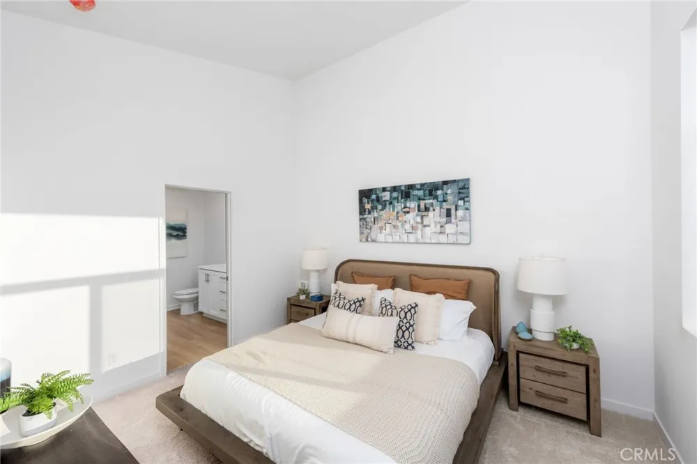 1102 Santo Antonio Drive Colton, CA 92324