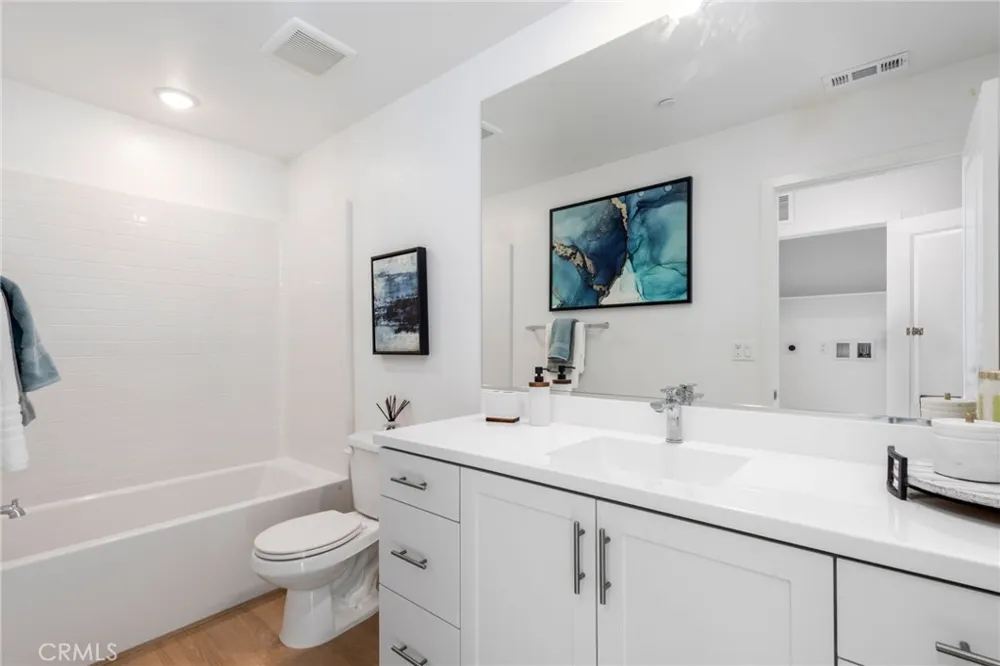 1102 Santo Antonio Drive Colton, CA 92324