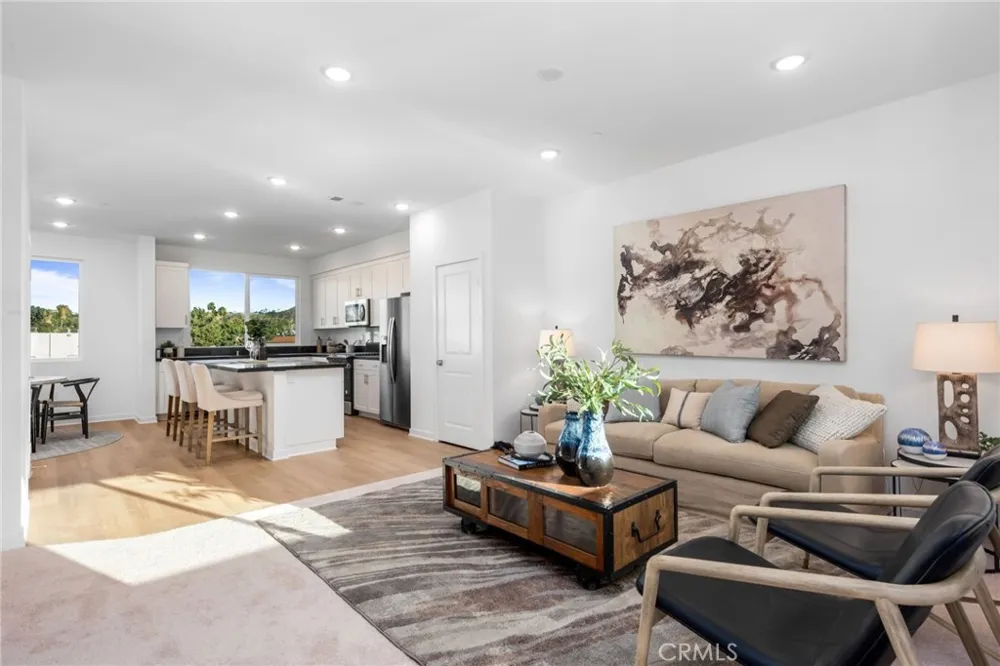 1102 Santo Antonio Drive Colton, CA 92324