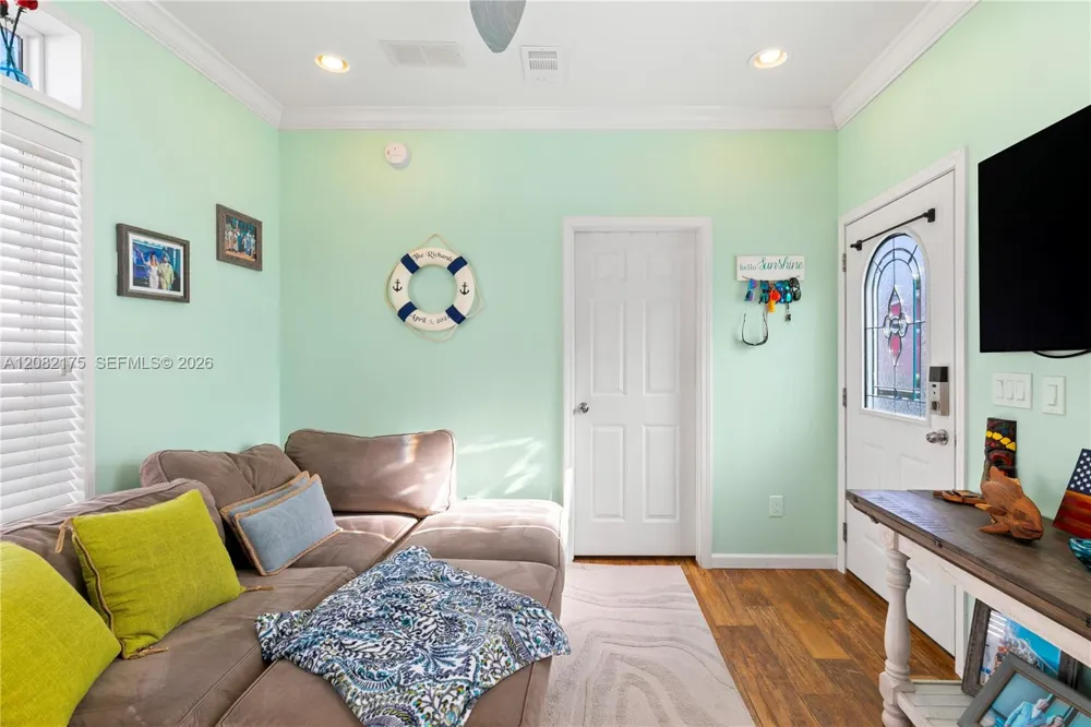 5031 5th Ave Key West, FL 33040