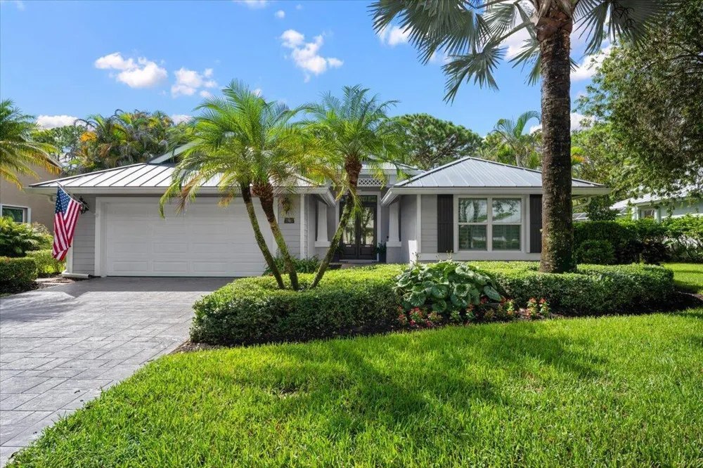 7990 SE Mammoth Drive SE Hobe Sound, FL 33455